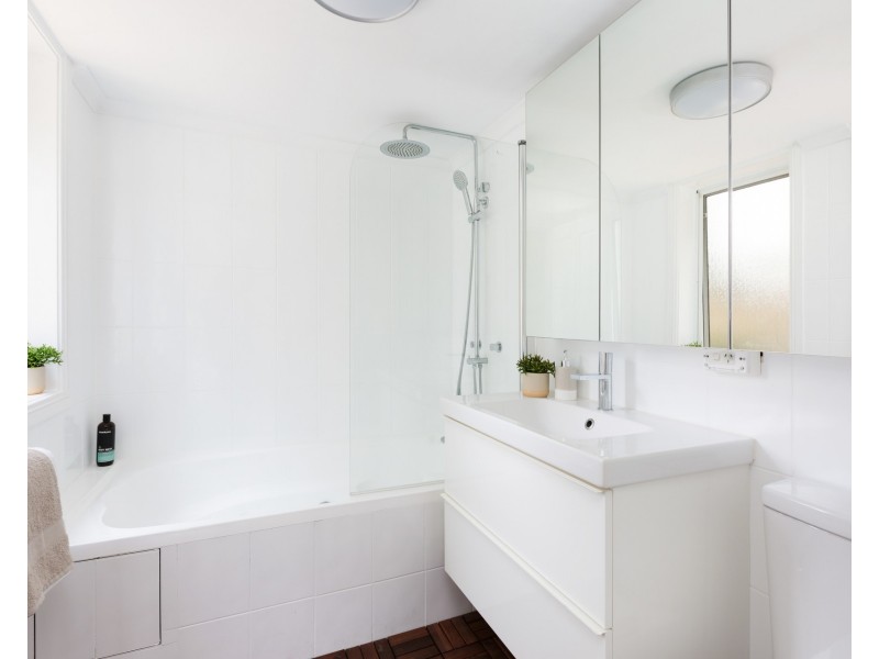 6/59 Howard Avenue, Dee Why NSW 2099