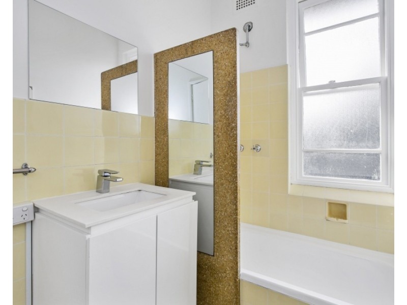 9/84A Darley Road, Manly NSW 2095