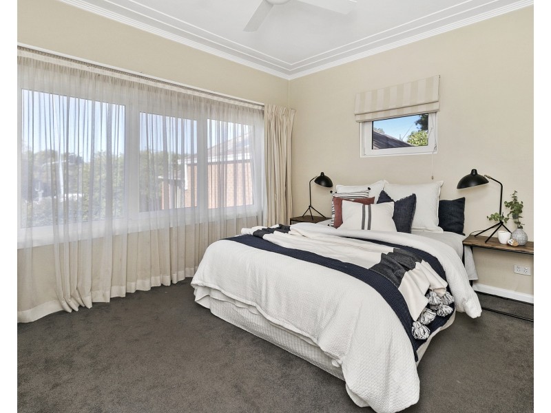 389 Condamine Street, Allambie Heights NSW 2100