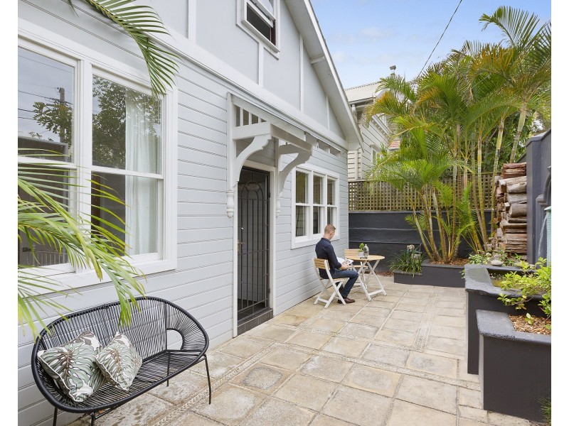 20 Griffiths Street, Fairlight NSW 2094