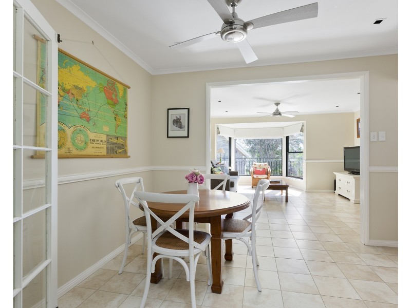 17 Grasmere Crescent, Wheeler Heights NSW 2097