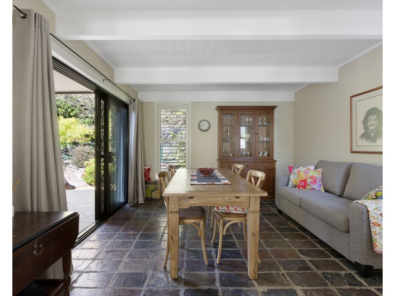 17 Grasmere Crescent, Wheeler Heights NSW 2097