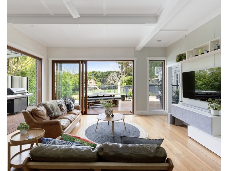 21 Peacock Street, Seaforth NSW 2092