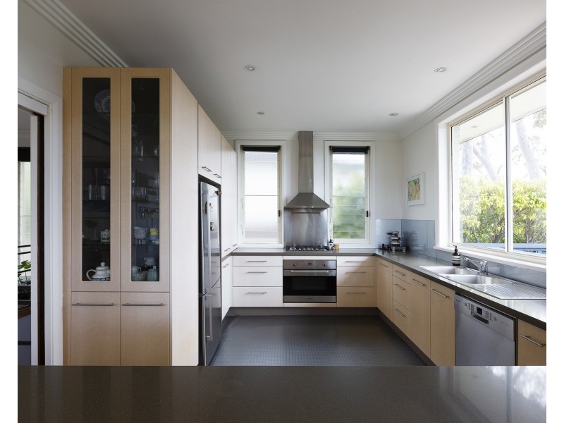 21 Peacock Street, Seaforth NSW 2092