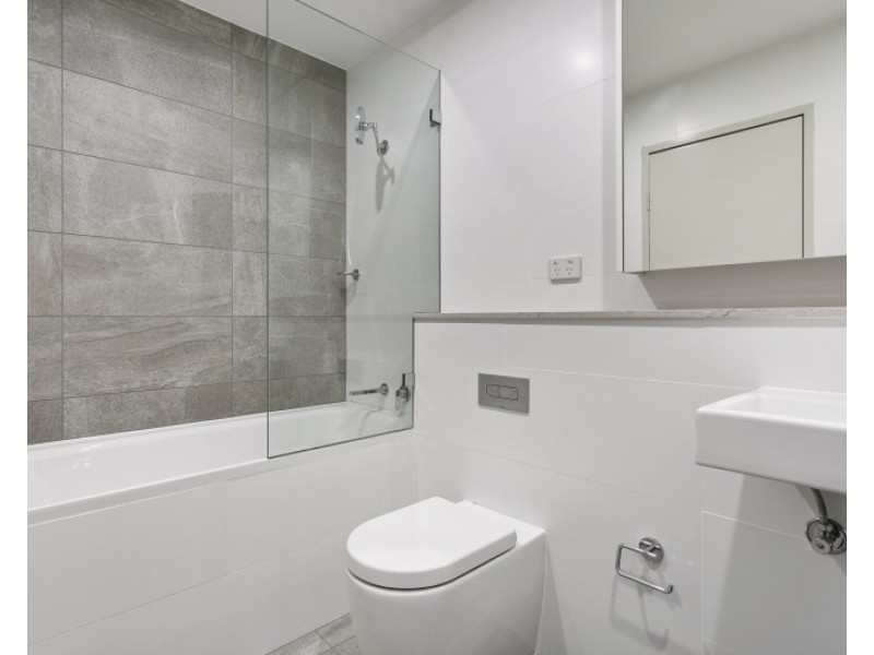 C302/23 Roger Street, Brookvale NSW 2100