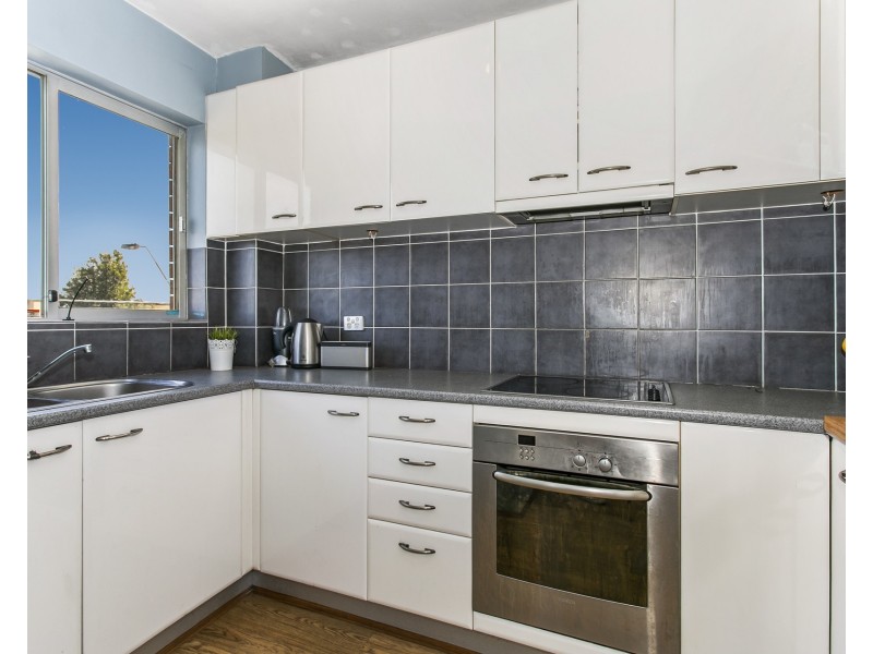 1/113 Queenscliff Road, Queenscliff NSW 2096