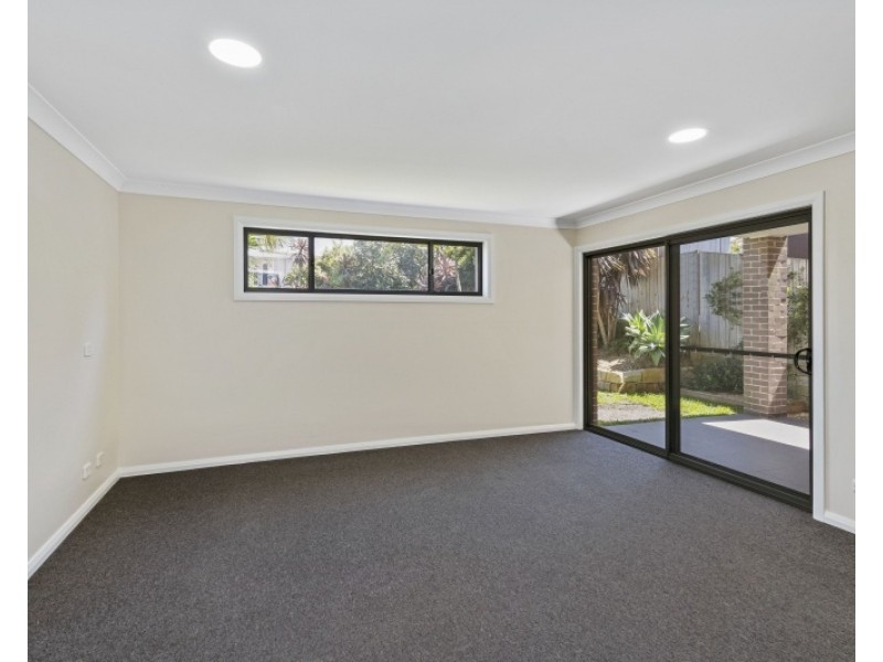 48 Griffin Road, North Curl Curl NSW 2099