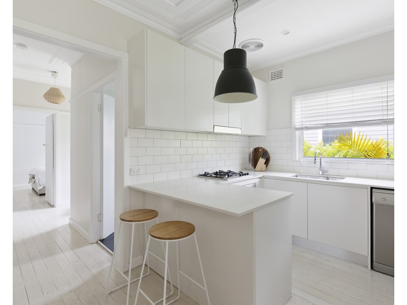 14 Laurie Road, Manly Vale NSW 2093