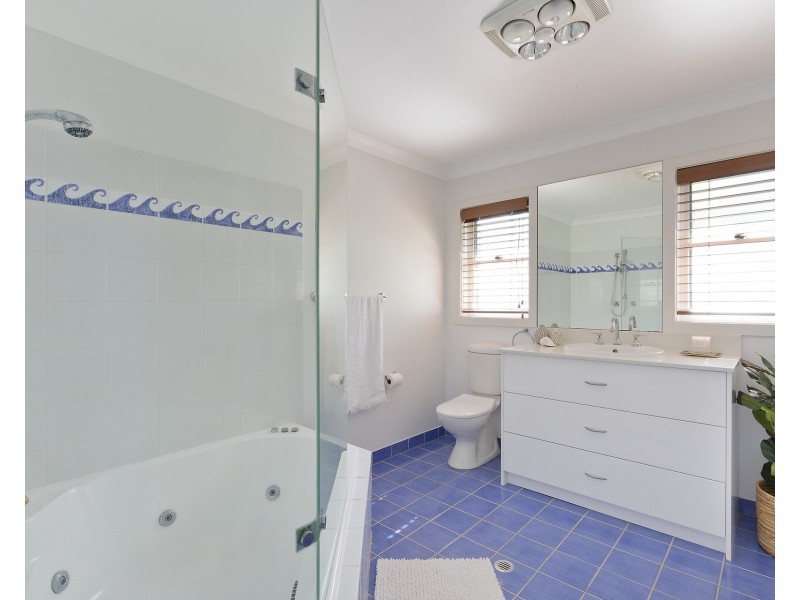 34 Robertson Road, North Curl Curl NSW 2099