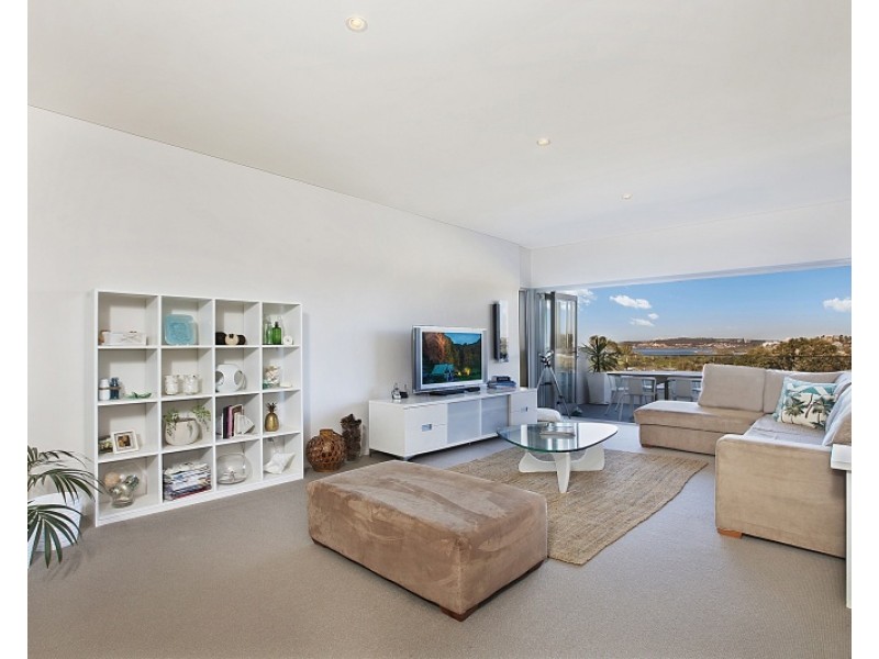 6 Bellevue Parade, North Curl Curl NSW 2099