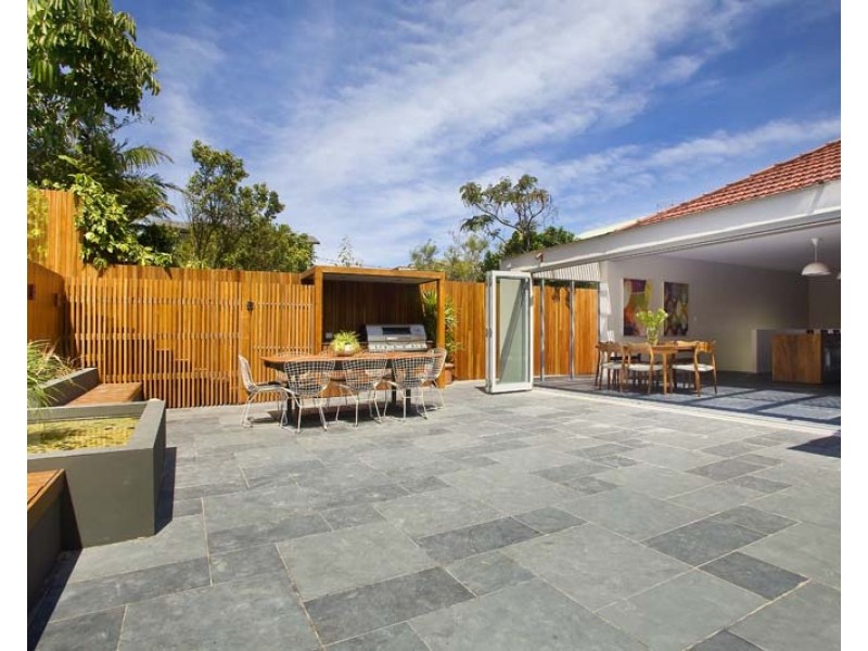 6 Bellevue Parade, North Curl Curl NSW 2099