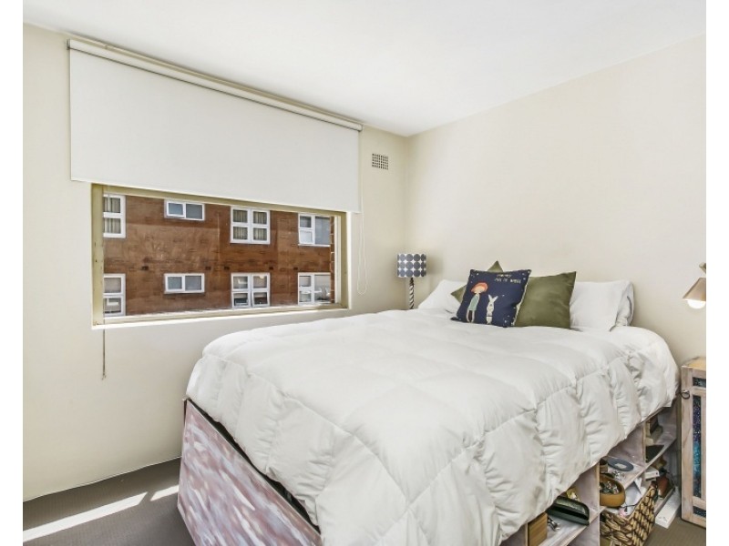 9/8  Campbell Parade, Manly Vale NSW 2093