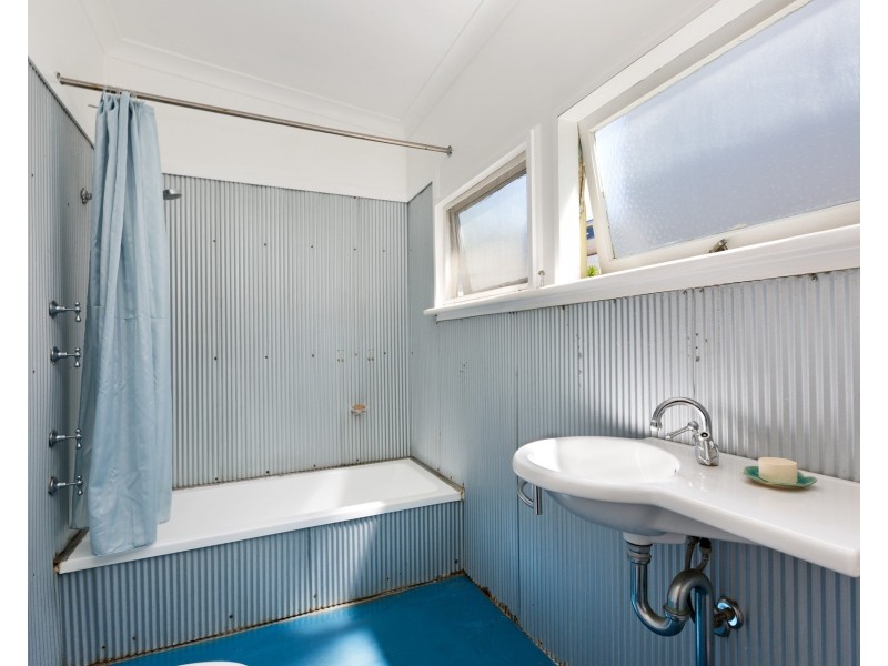 48 Surf Road, North Curl Curl NSW 2099