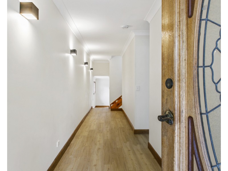 1/4 Anzio Avenue, Allambie Heights NSW 2100