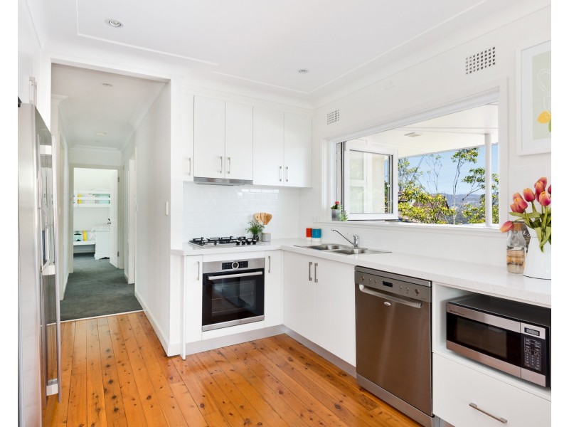 4 Kirkstone Road, Wheeler Heights NSW 2097