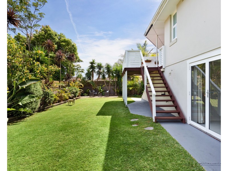 4 Kirkstone Road, Wheeler Heights NSW 2097