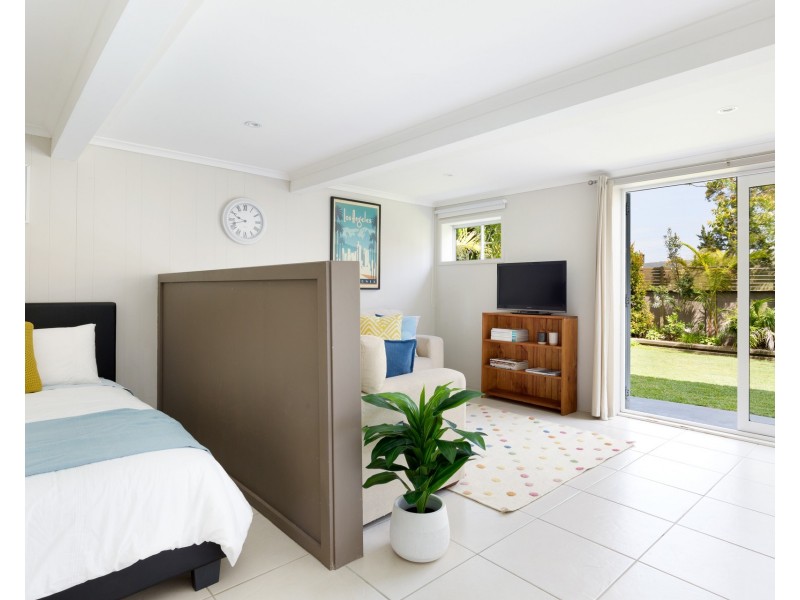 4 Kirkstone Road, Wheeler Heights NSW 2097