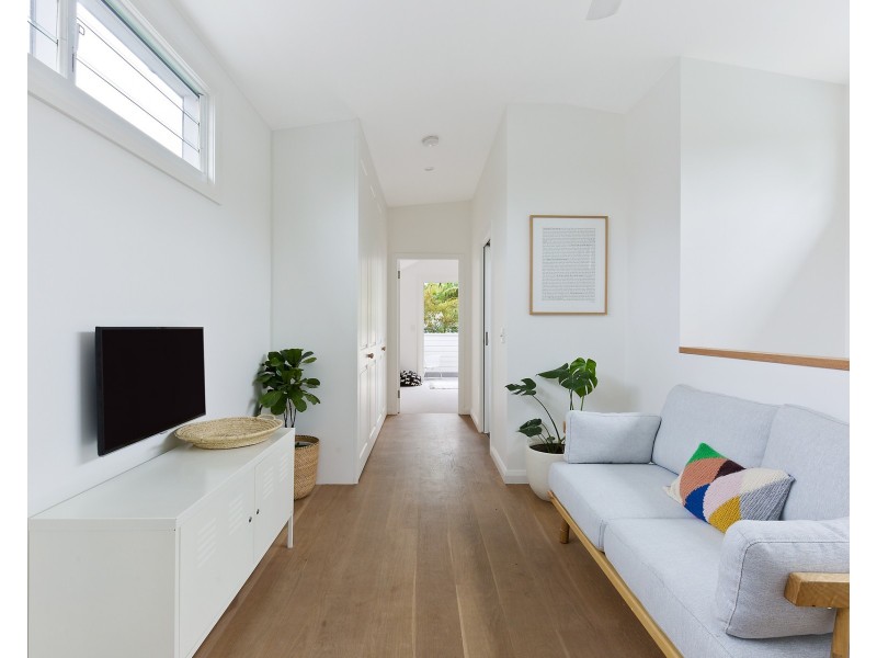 72 Soldiers Avenue, Freshwater NSW 2096