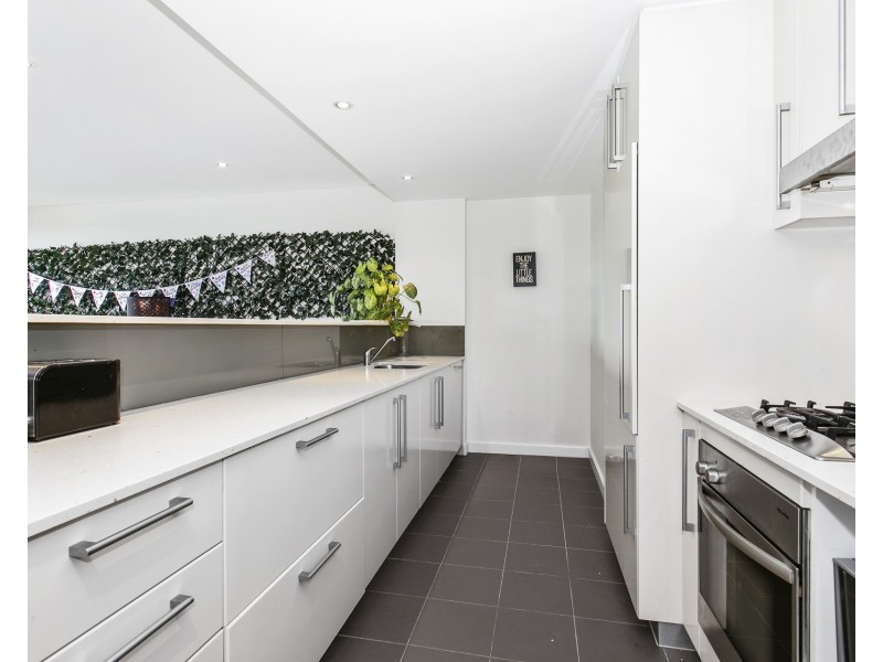 33/2a Campbell Parade, Manly Vale NSW 2093
