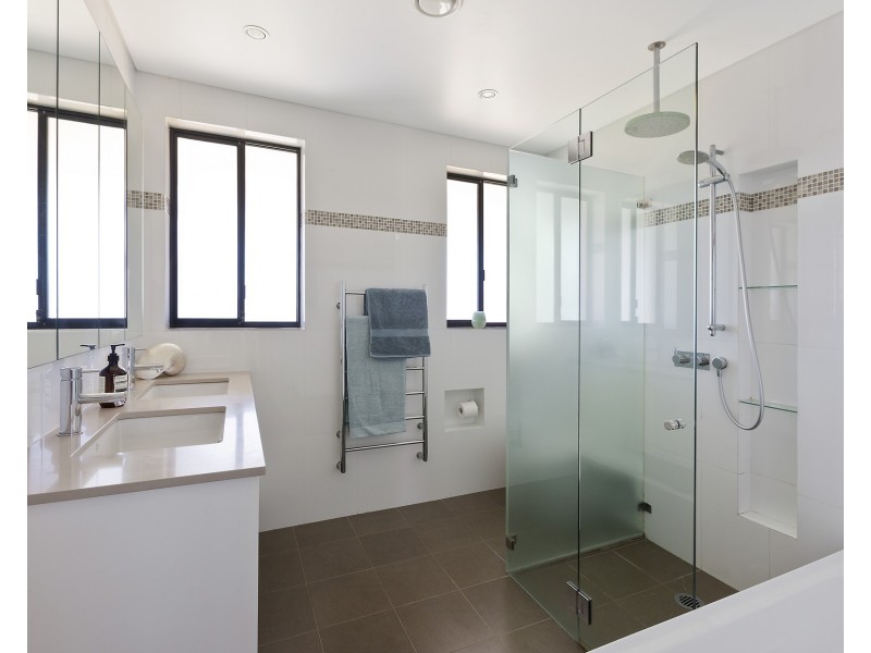 10 Hay Street, Collaroy NSW 2097