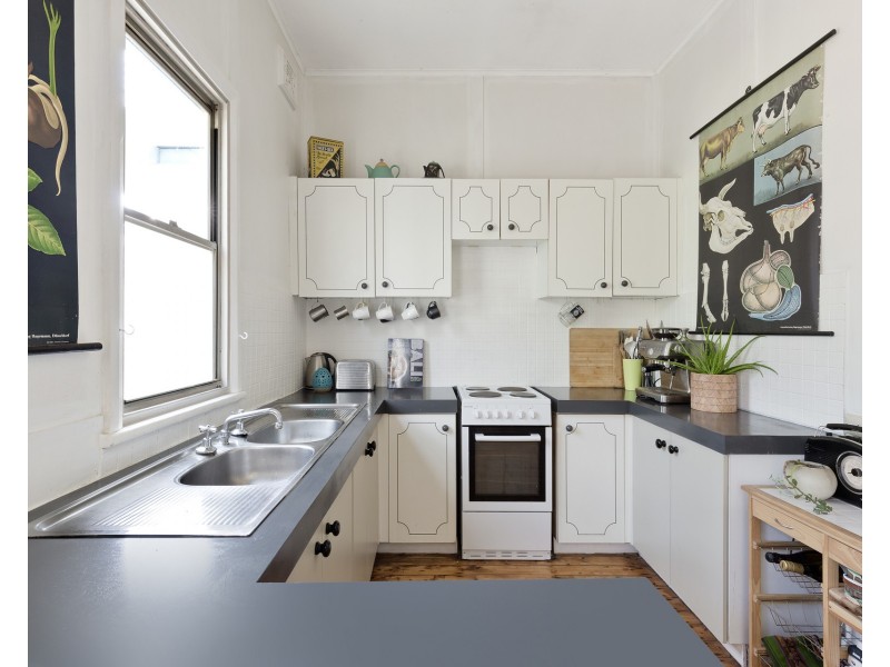 31 Surfers Parade, Freshwater NSW 2096