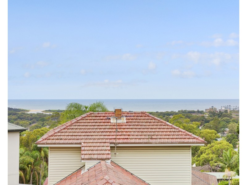 8 Cambridge Avenue, Narraweena NSW 2099