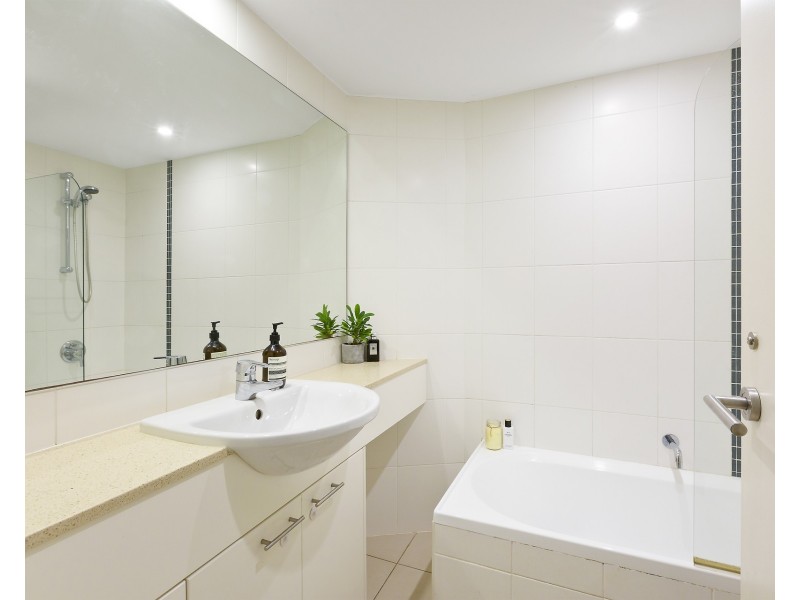 1/29-33 Waine Street, Freshwater NSW 2096