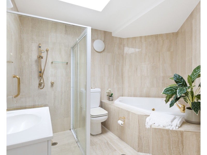 3/8 Clifford Avenue, Fairlight NSW 2094