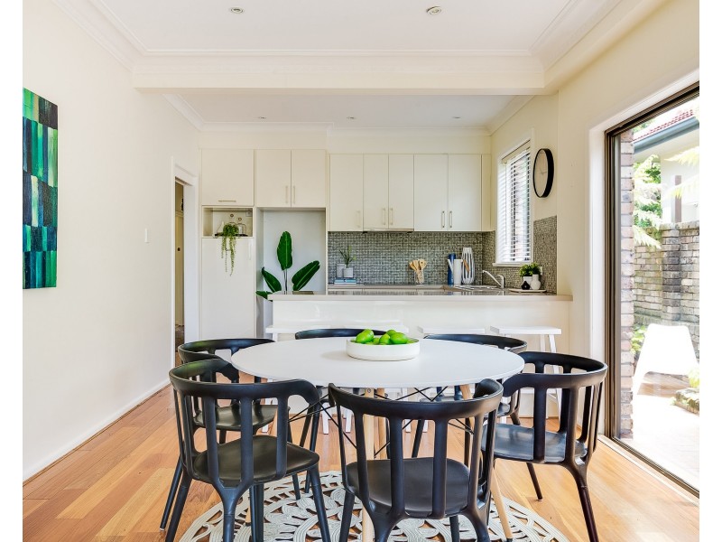 43 Wakehurst Parkway, Seaforth NSW 2092