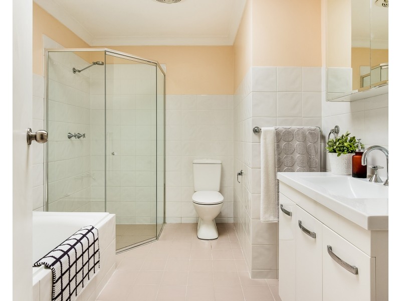 43 Wakehurst Parkway, Seaforth NSW 2092