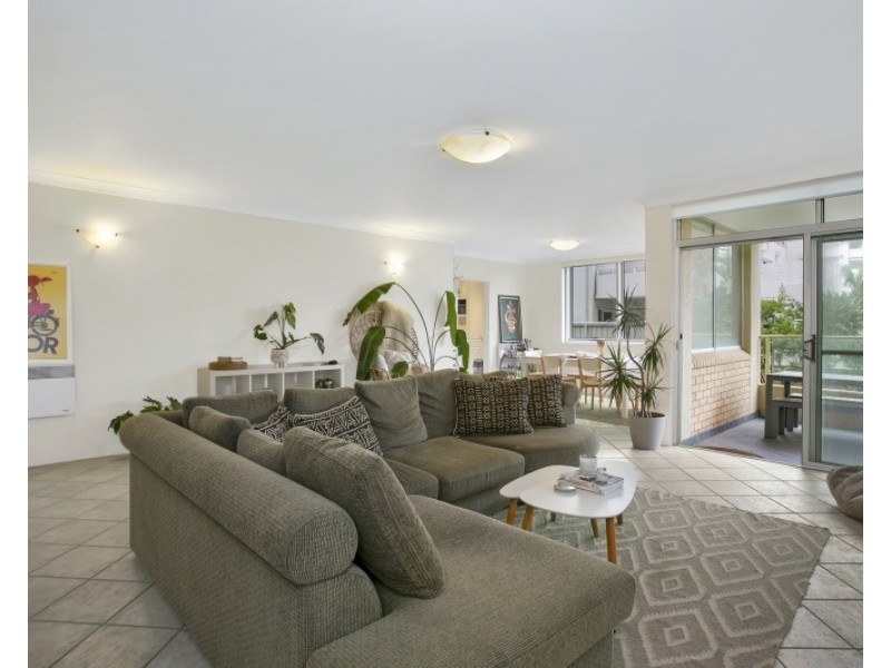 1B/28 Woods Parade, Fairlight NSW 2094