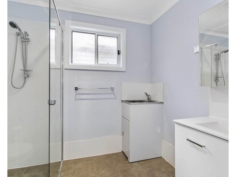 39a Penrith Avenue, Wheeler Heights NSW 2097