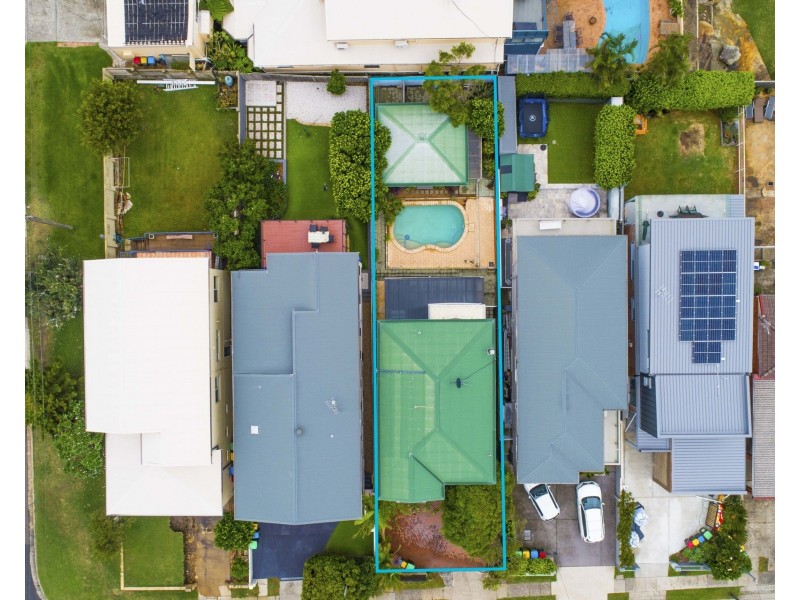 69 Griffin Road, North Curl Curl NSW 2099