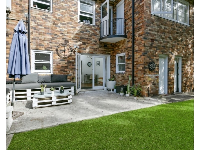 2/96 Lauderdale Avenue, Fairlight NSW 2094