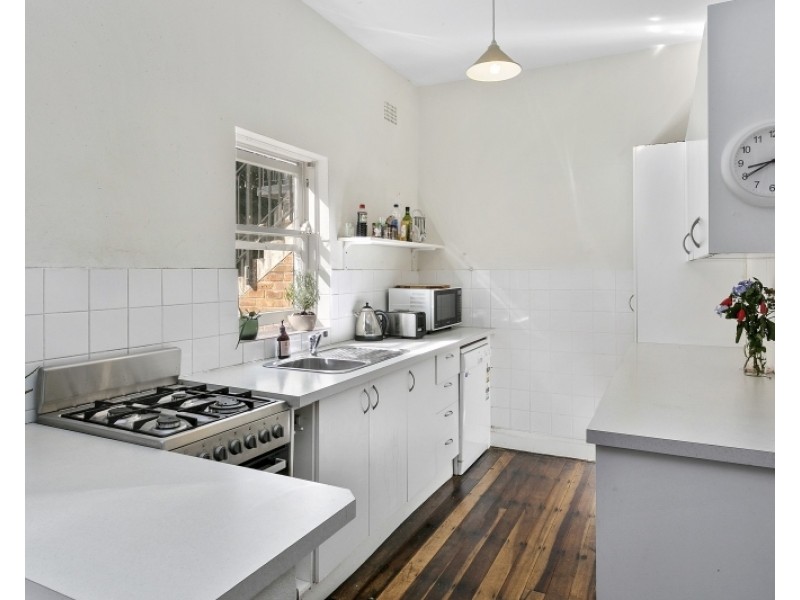 2/96 Lauderdale Avenue, Fairlight NSW 2094