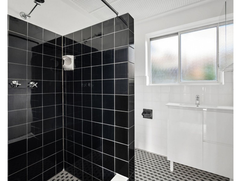 2/176 Ocean Street, Narrabeen NSW 2101