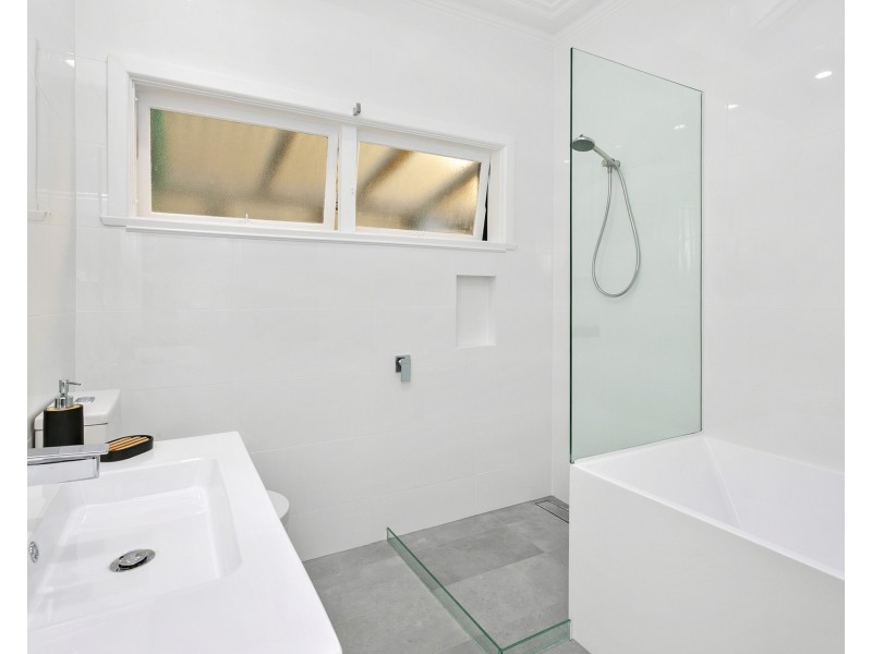 138 Kenneth Road, Manly Vale NSW 2093