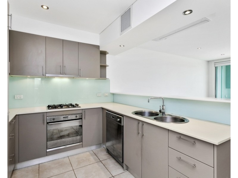 2/6-8 Lawrence Street, Freshwater NSW 2096