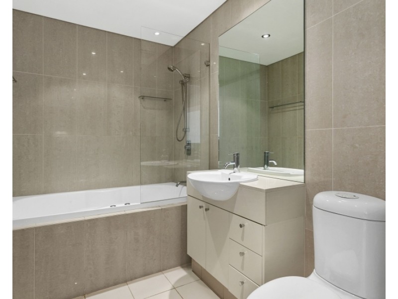 2/6-8 Lawrence Street, Freshwater NSW 2096