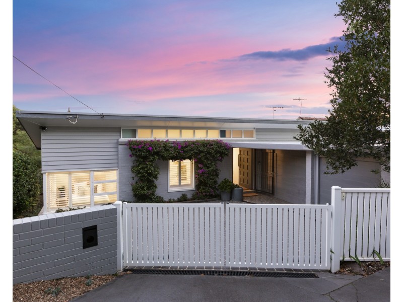 21 Gurney Crescent, Seaforth NSW 2092