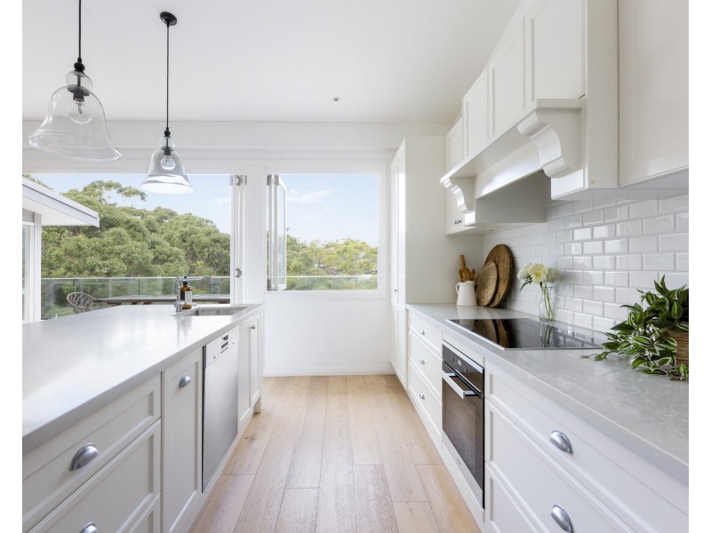 21 Gurney Crescent, Seaforth NSW 2092