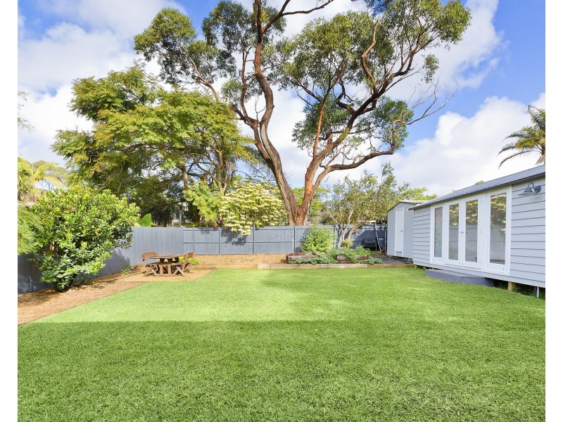 78 Wyadra Avenue, Freshwater NSW 2096