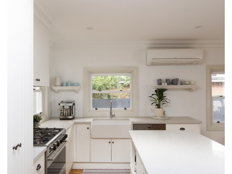 78 Wyadra Avenue, Freshwater NSW 2096