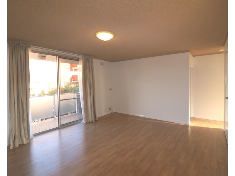 8/18 Campbell Parade, Manly Vale NSW 2093