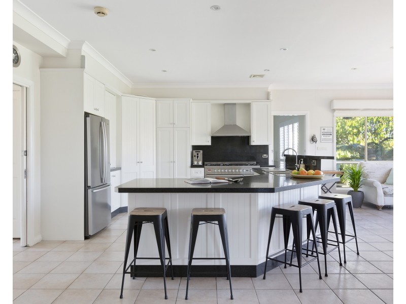 82 Lady Penrhyn Drive, Beacon Hill NSW 2100