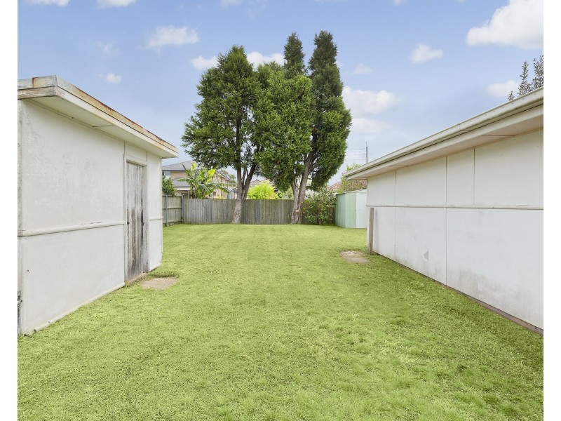 82 Waratah Parade, Narraweena NSW 2099