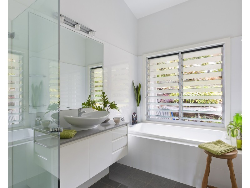 132 Wyadra Avenue, North Manly NSW 2100