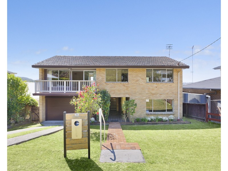 23 Towradgi Street, Narraweena NSW 2099