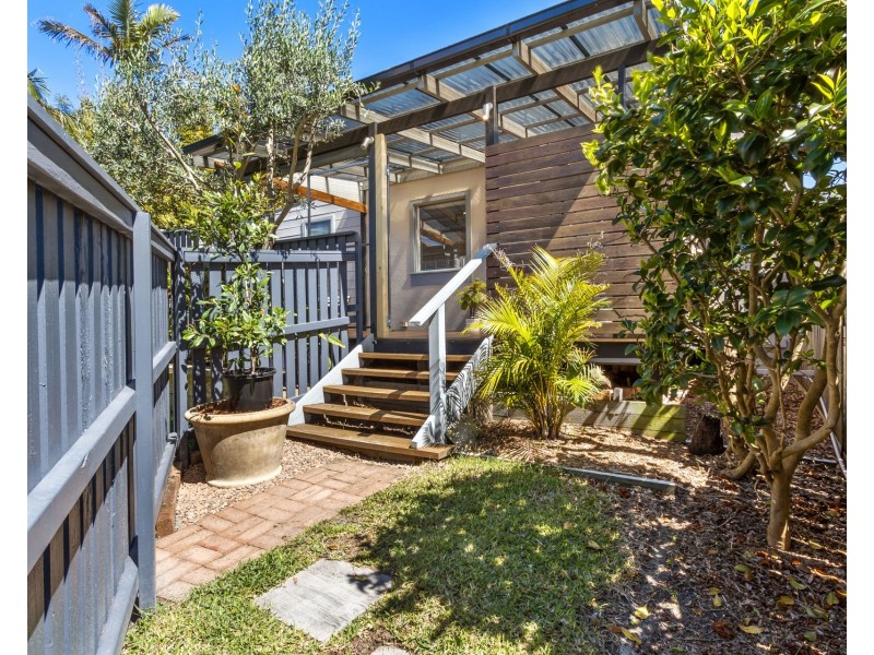 24a Carew Street, Dee Why NSW 2099