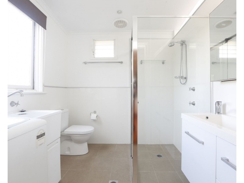 24a Carew Street, Dee Why NSW 2099